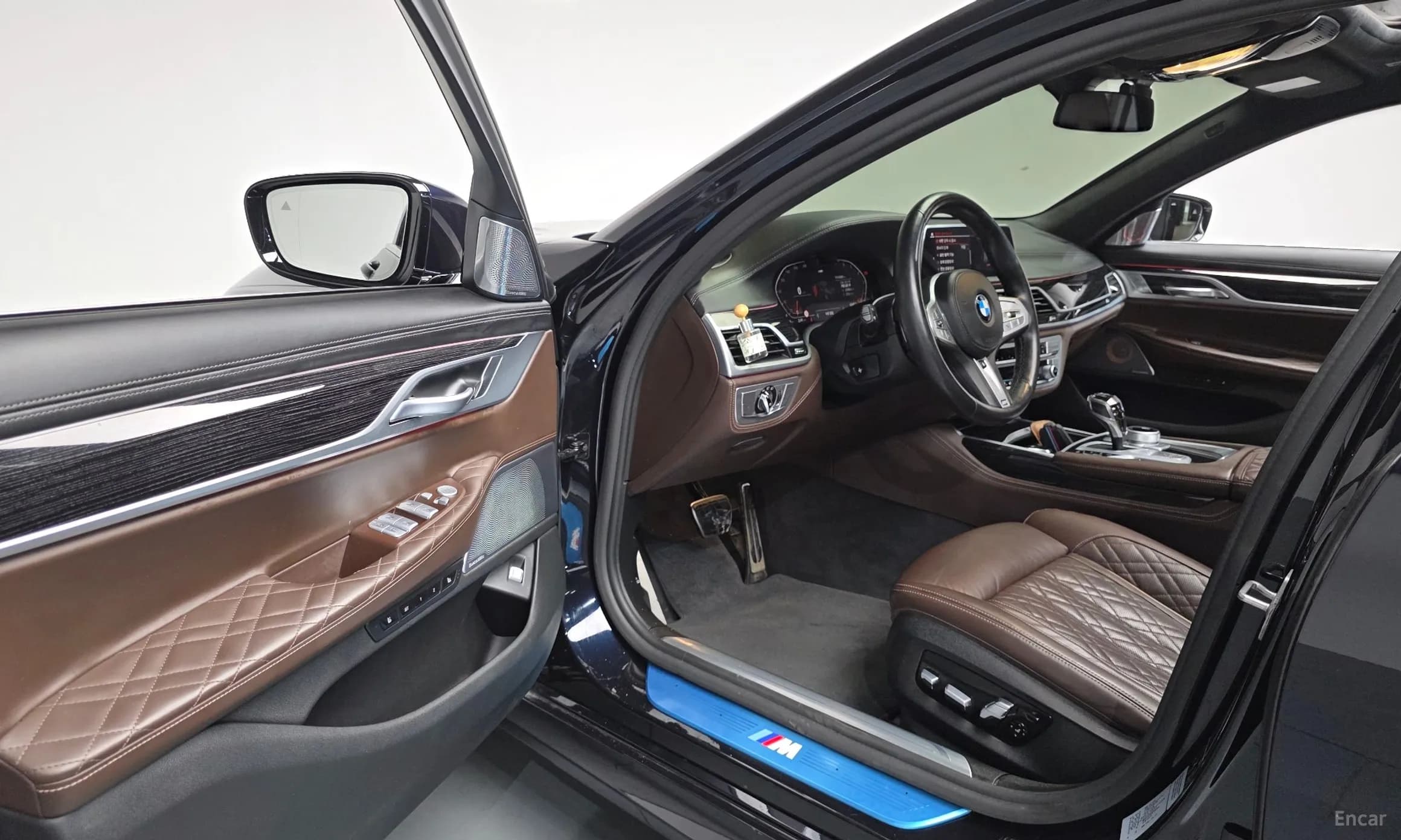 7 Series (G11)