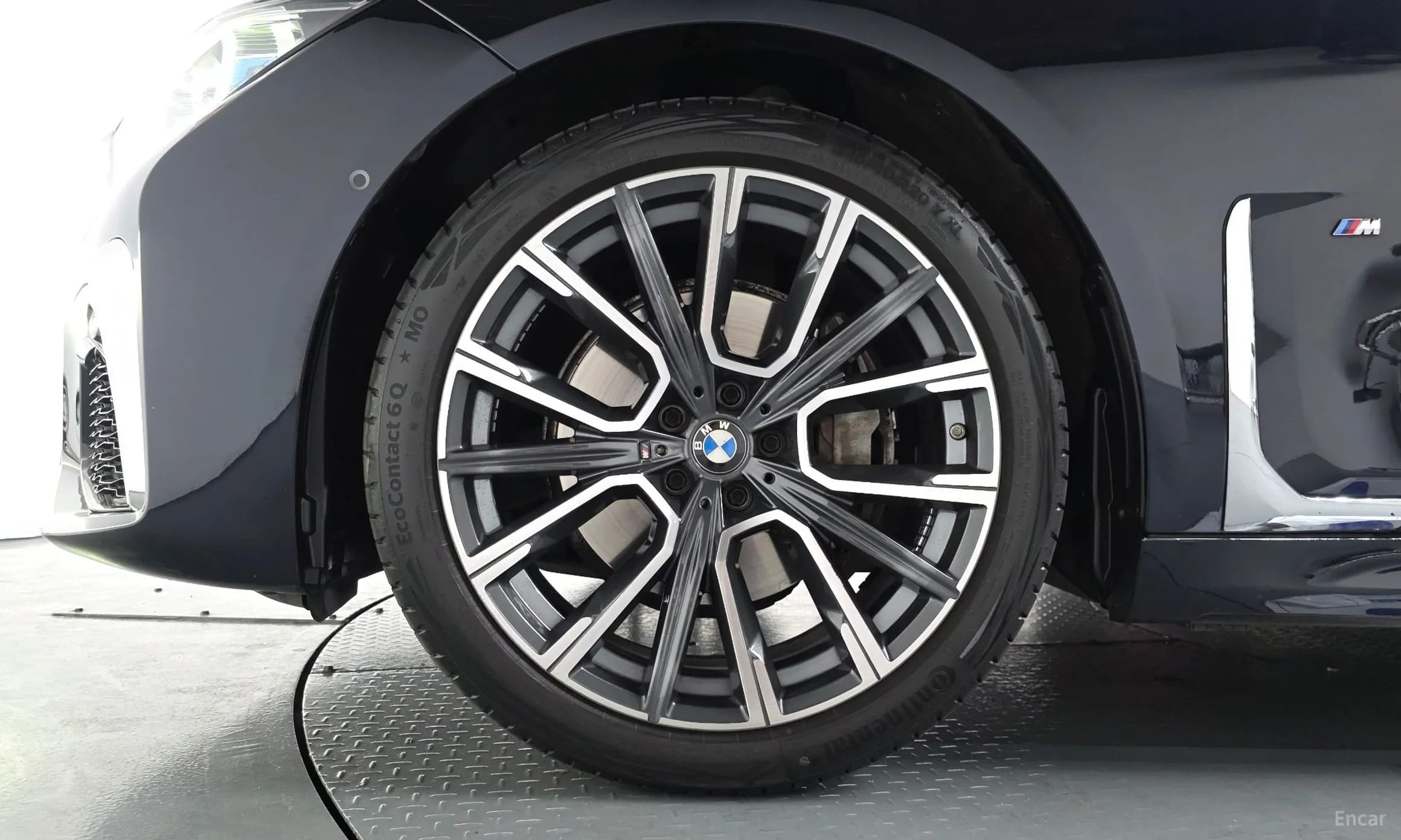 7 Series (G11)