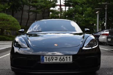 718 Cayman
