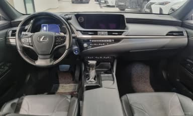 ES300h 7th Generation