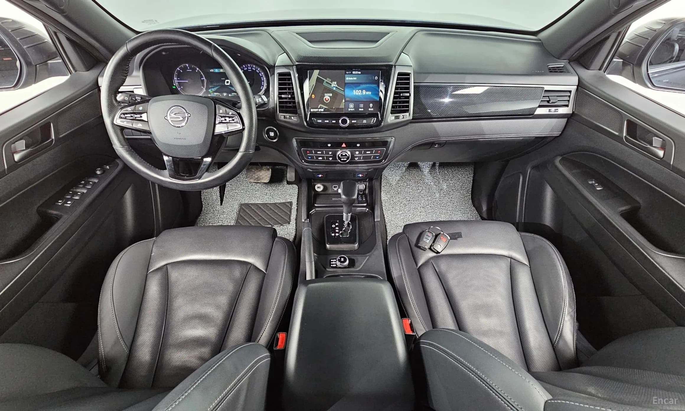 Rexton Sports Khan