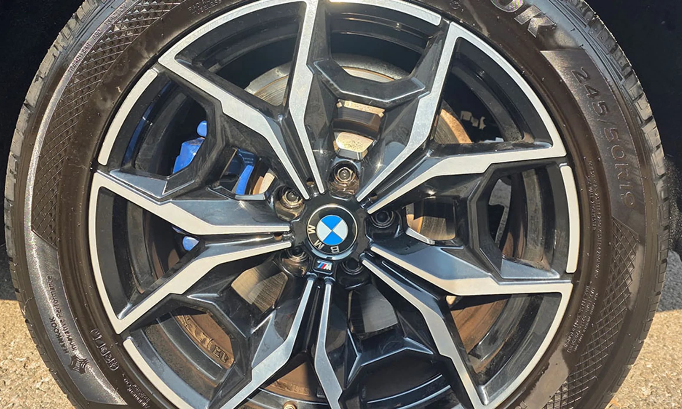 X4 (G02)