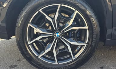 X4 (G02)