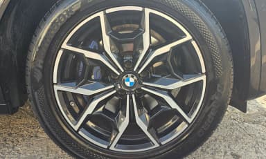 X4 (G02)