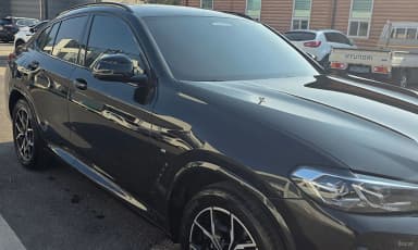X4 (G02)