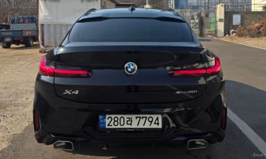 X4 (G02)