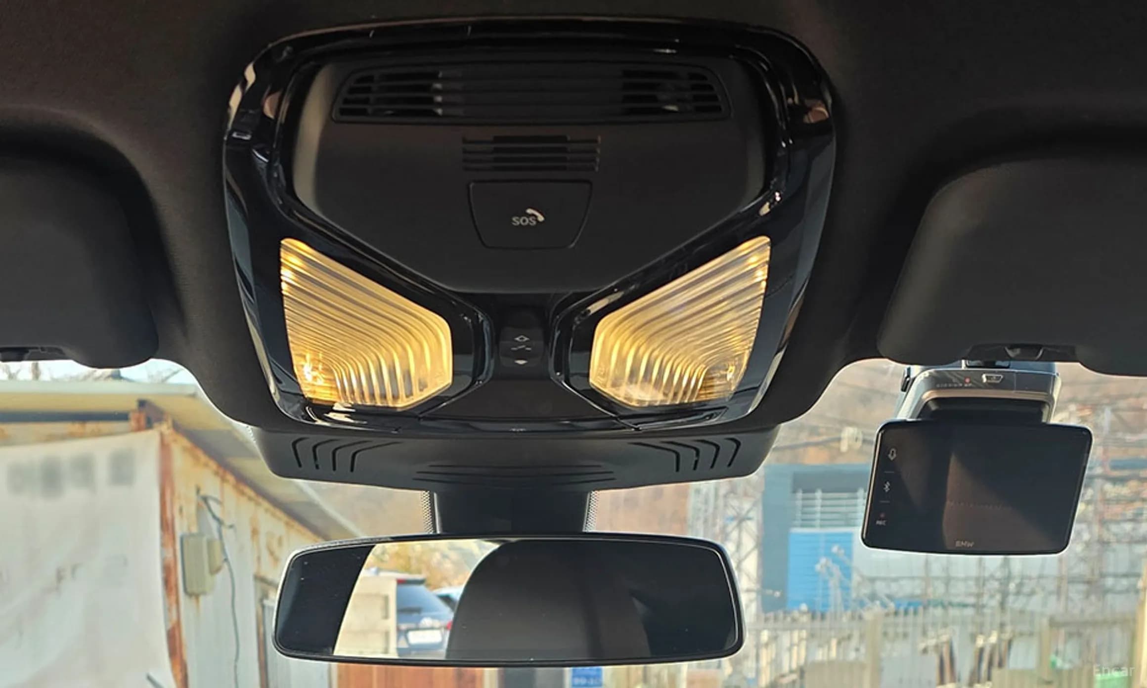 X4 (G02)