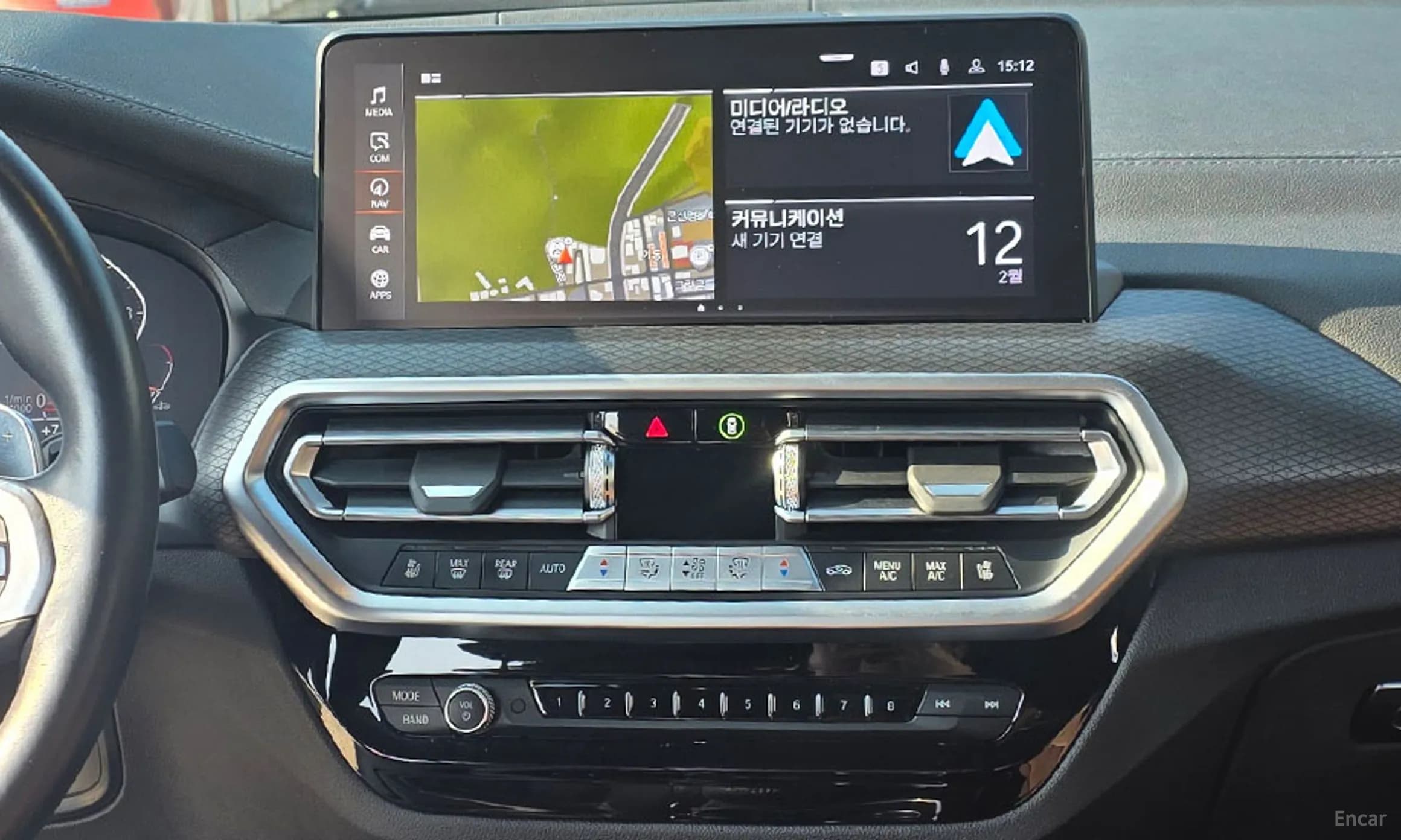 X4 (G02)
