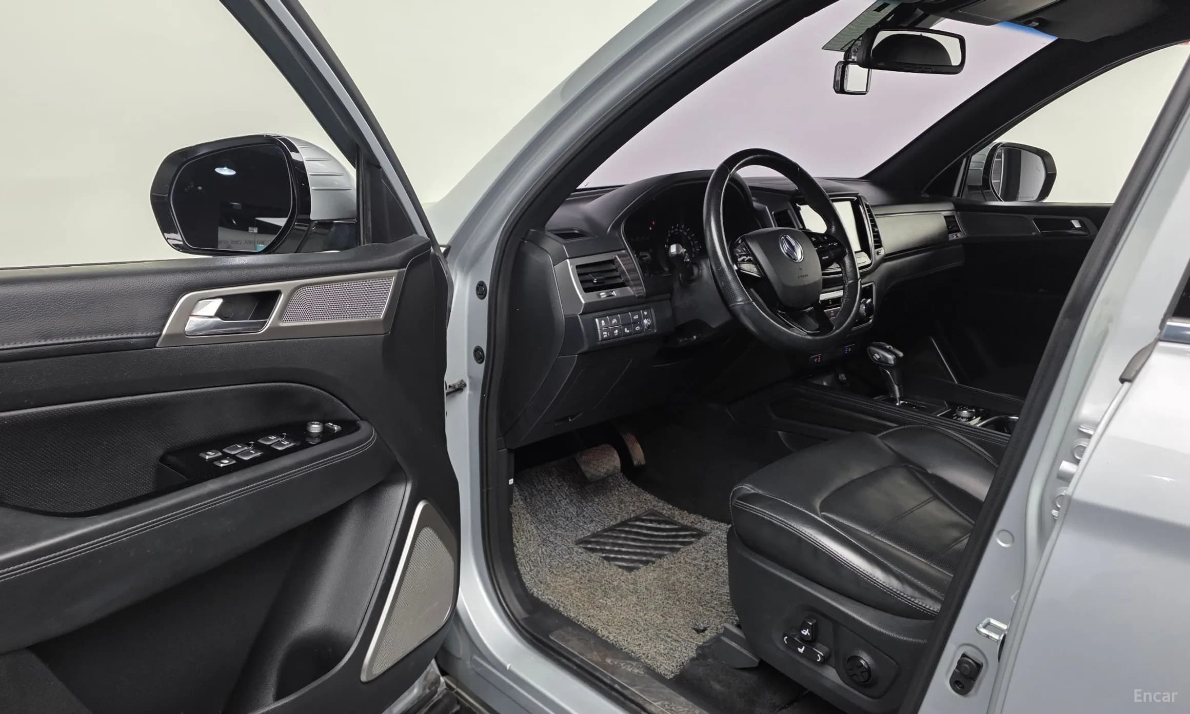 G4 Rexton