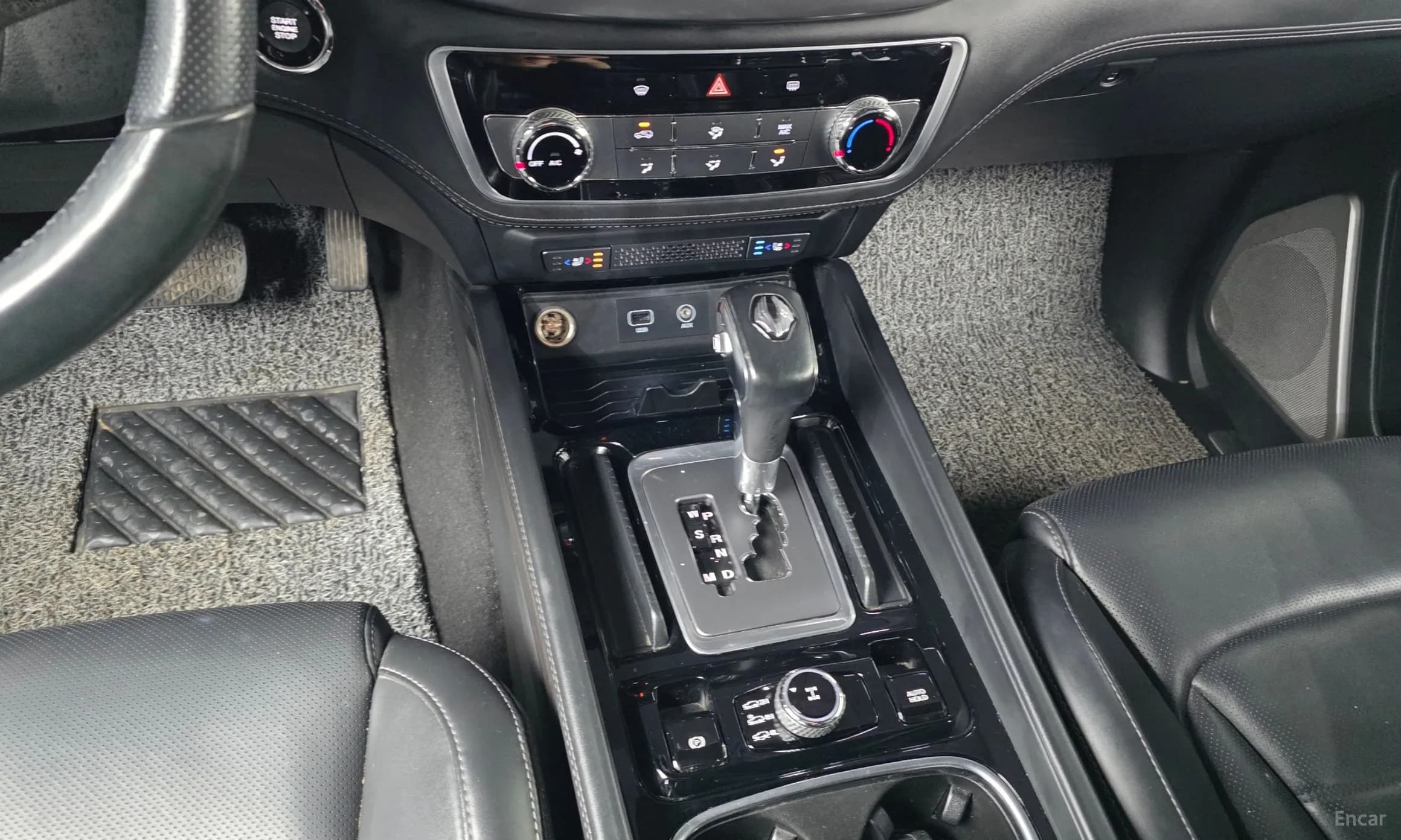 G4 Rexton