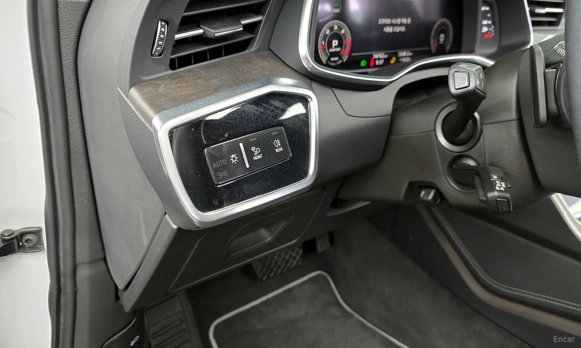 A6 (C8)