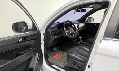 Rexton Sports Khan