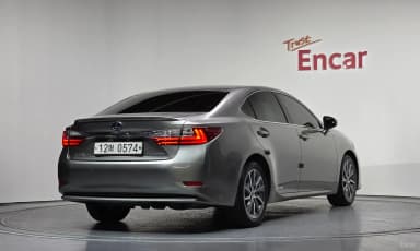 New ES300h
