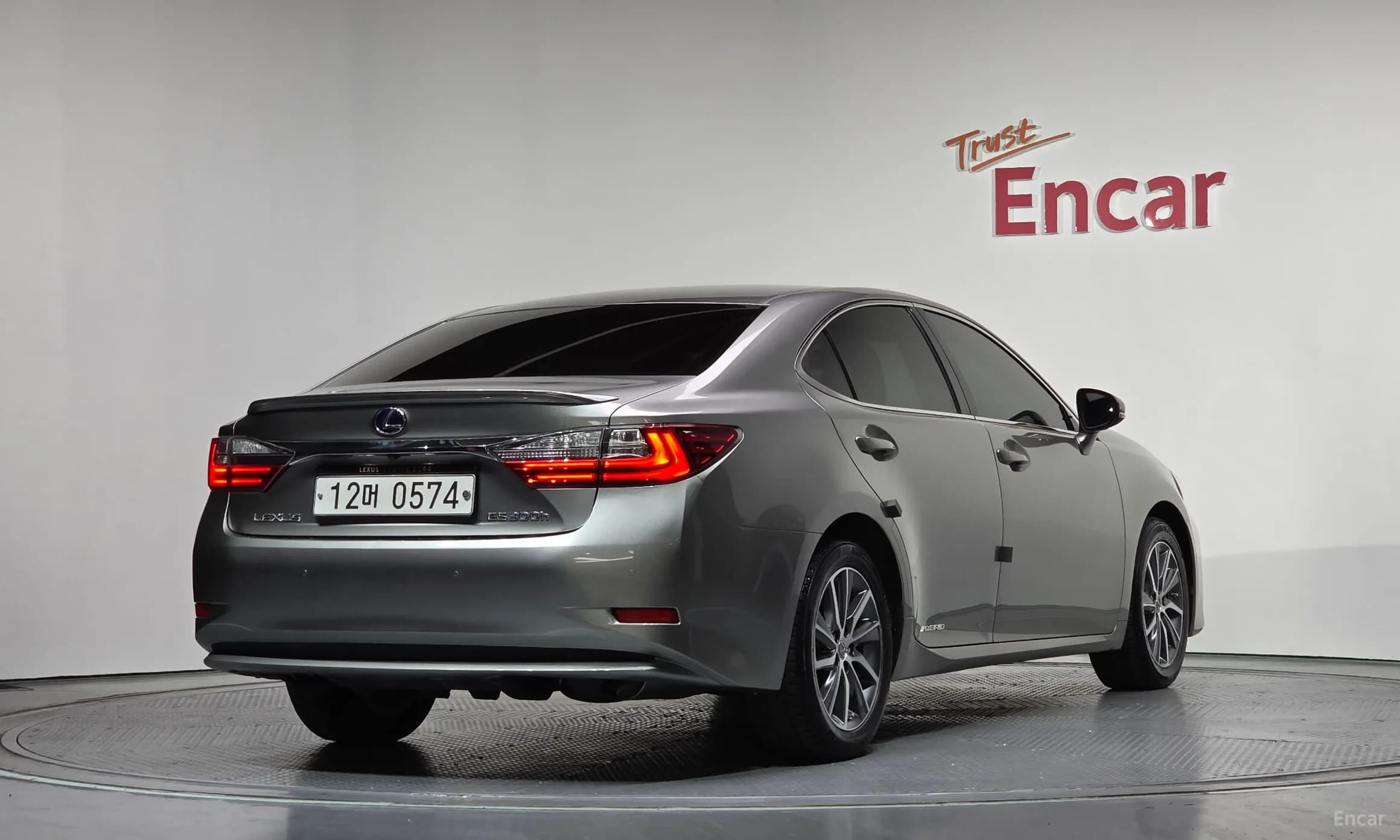 New ES300h