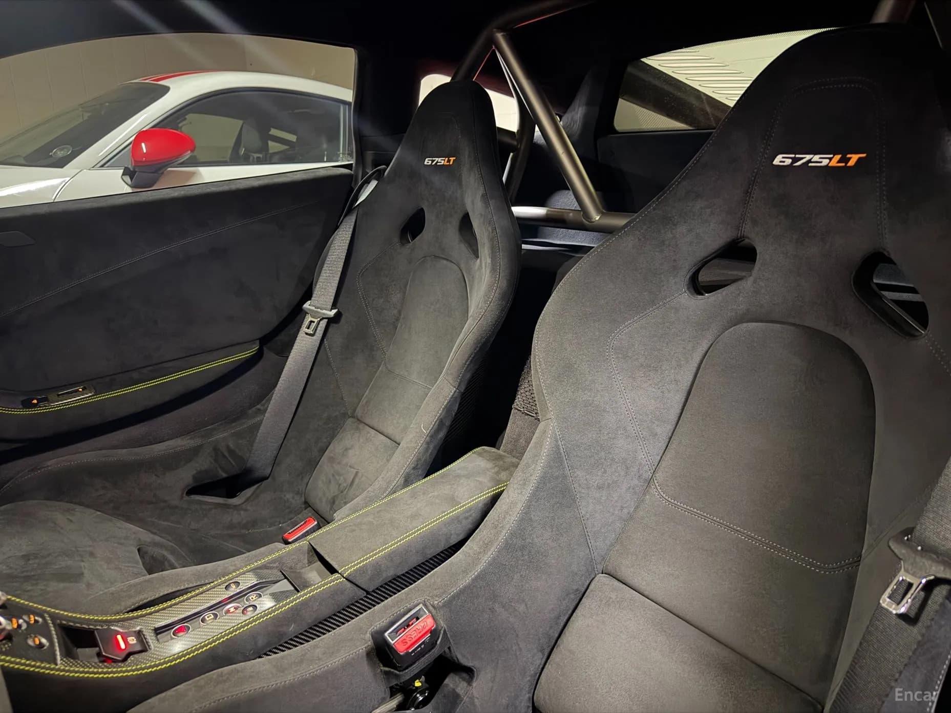 675LT