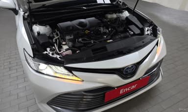 Camry (XV70)