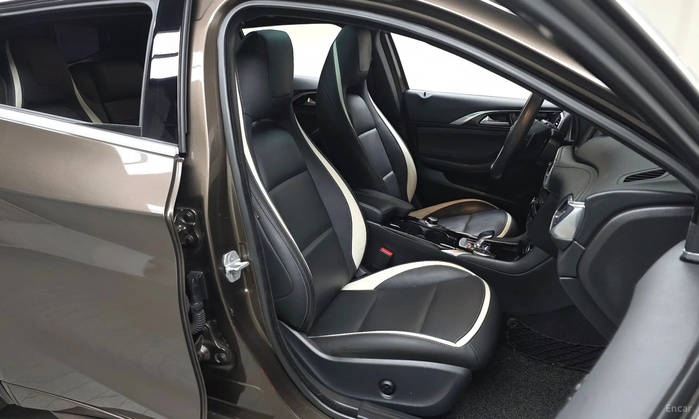 Q30