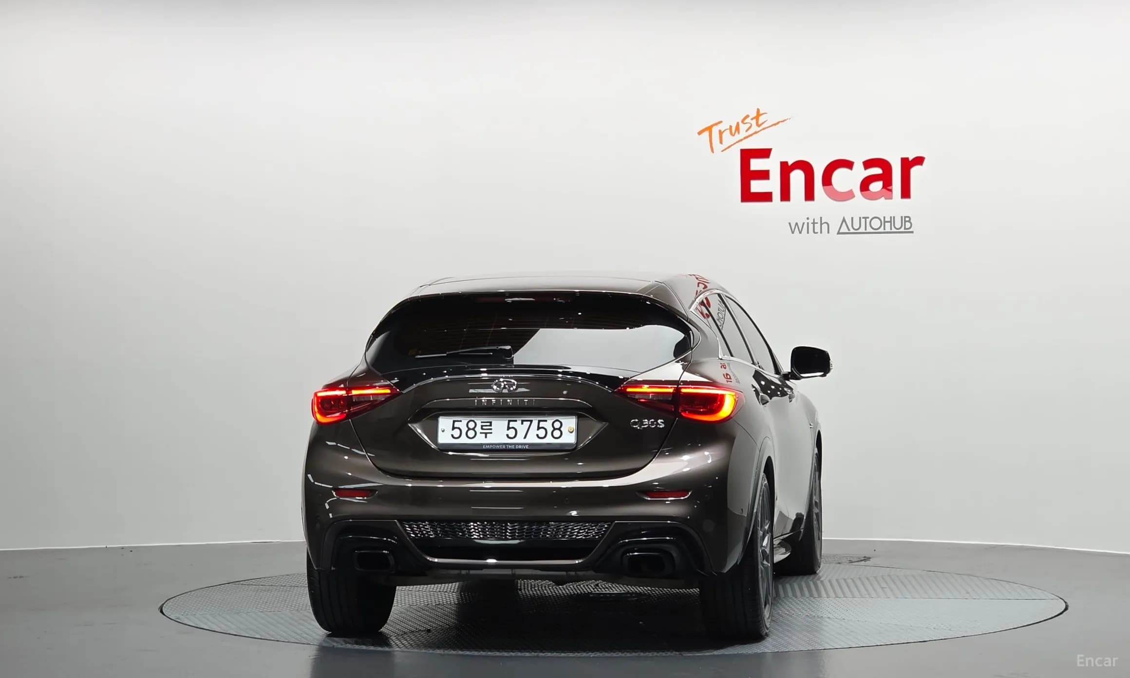 Q30