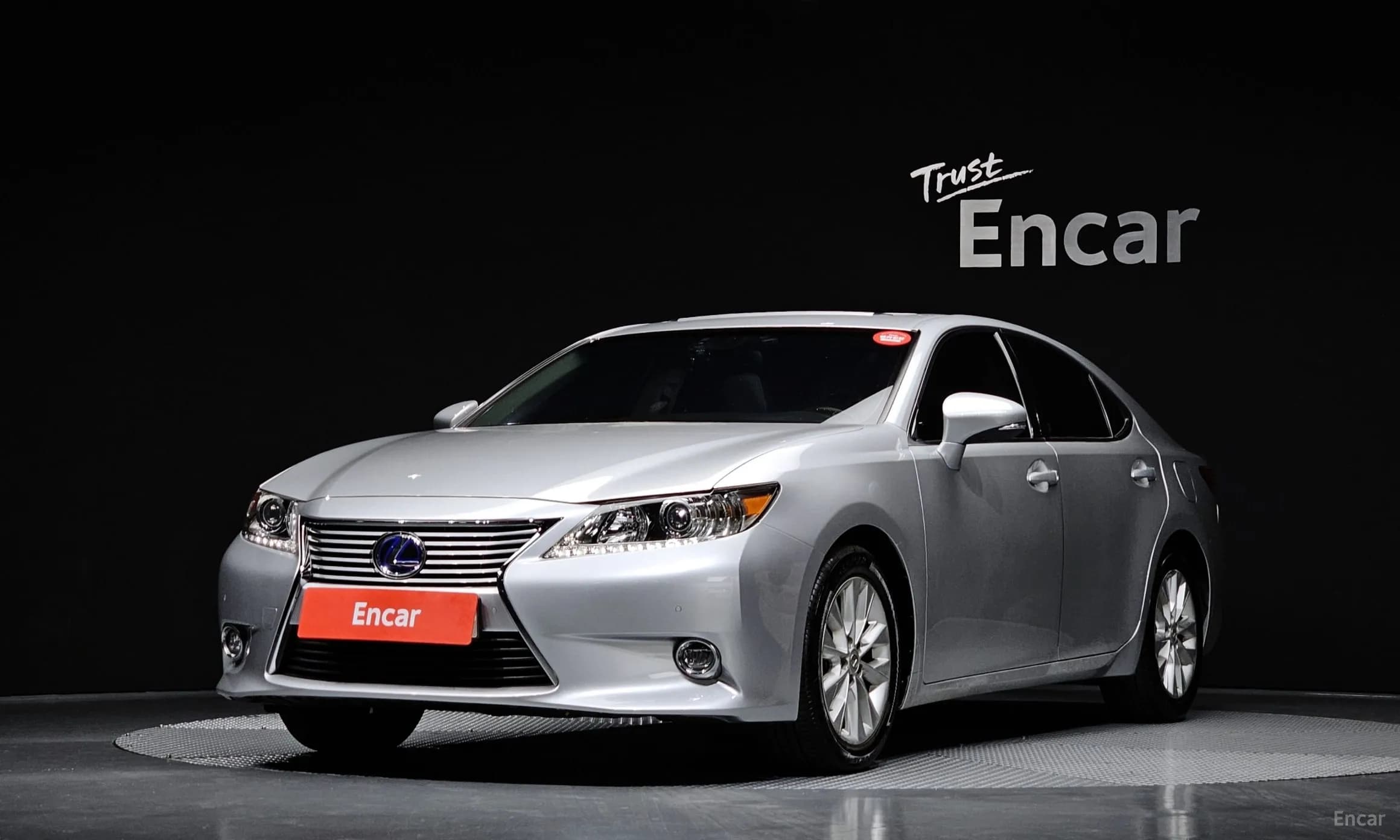 New ES300h