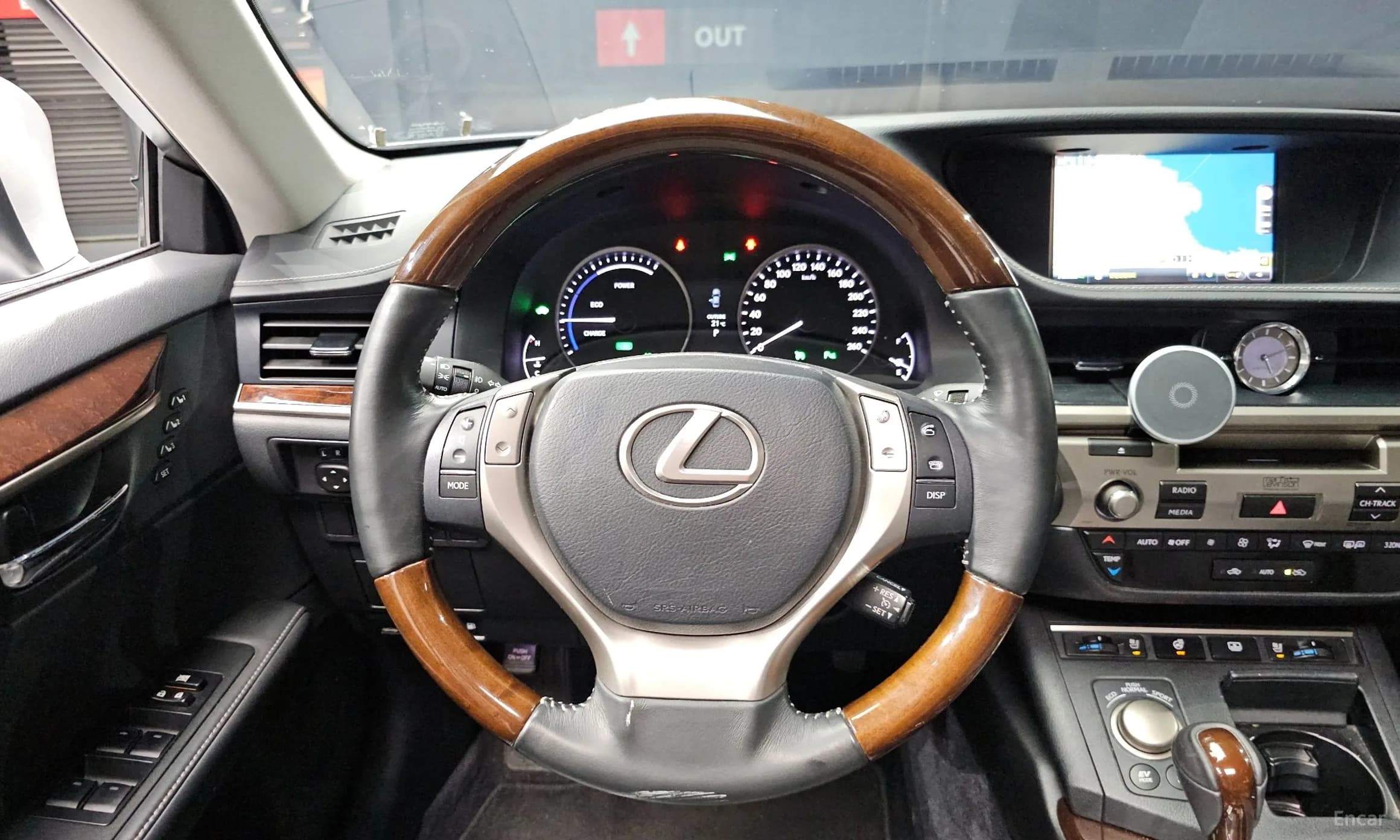 New ES300h