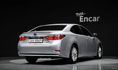 New ES300h