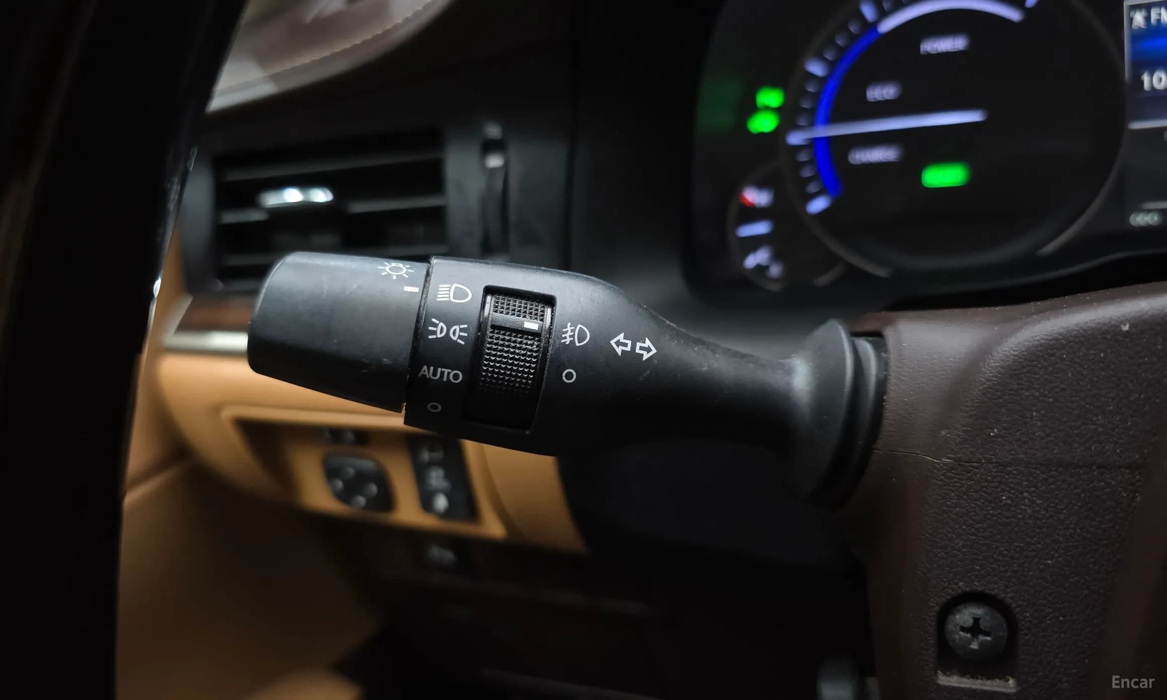 New ES300h