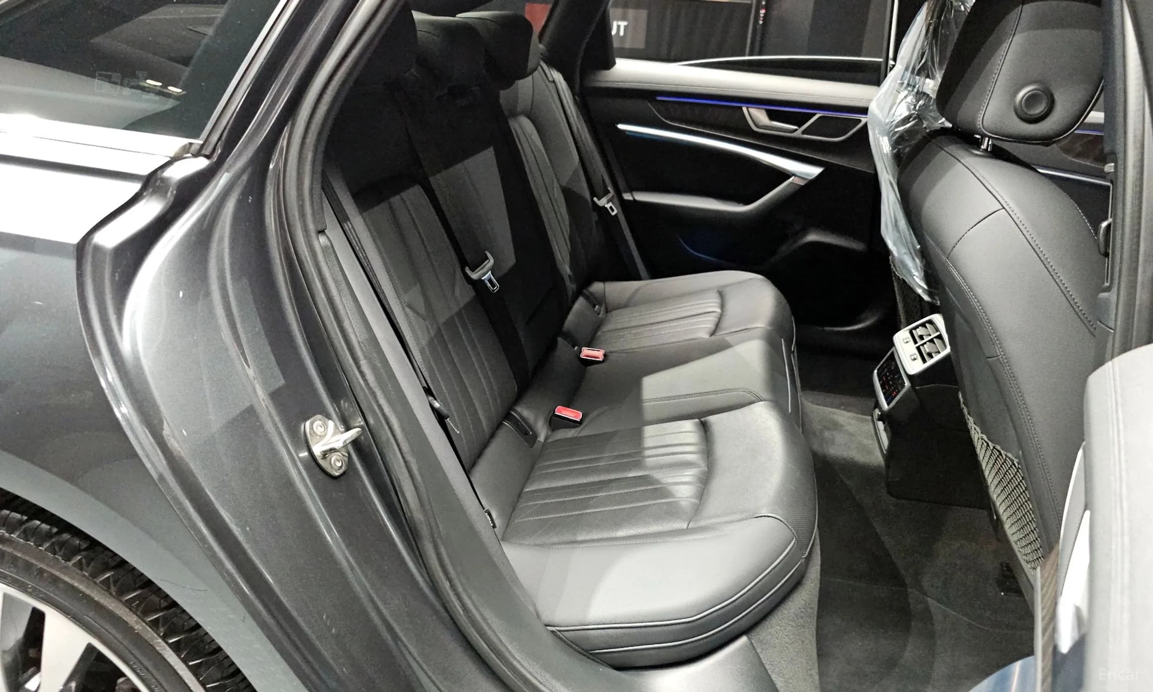 A6 (C8)