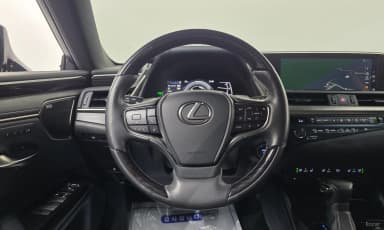 ES300h 7th Generation