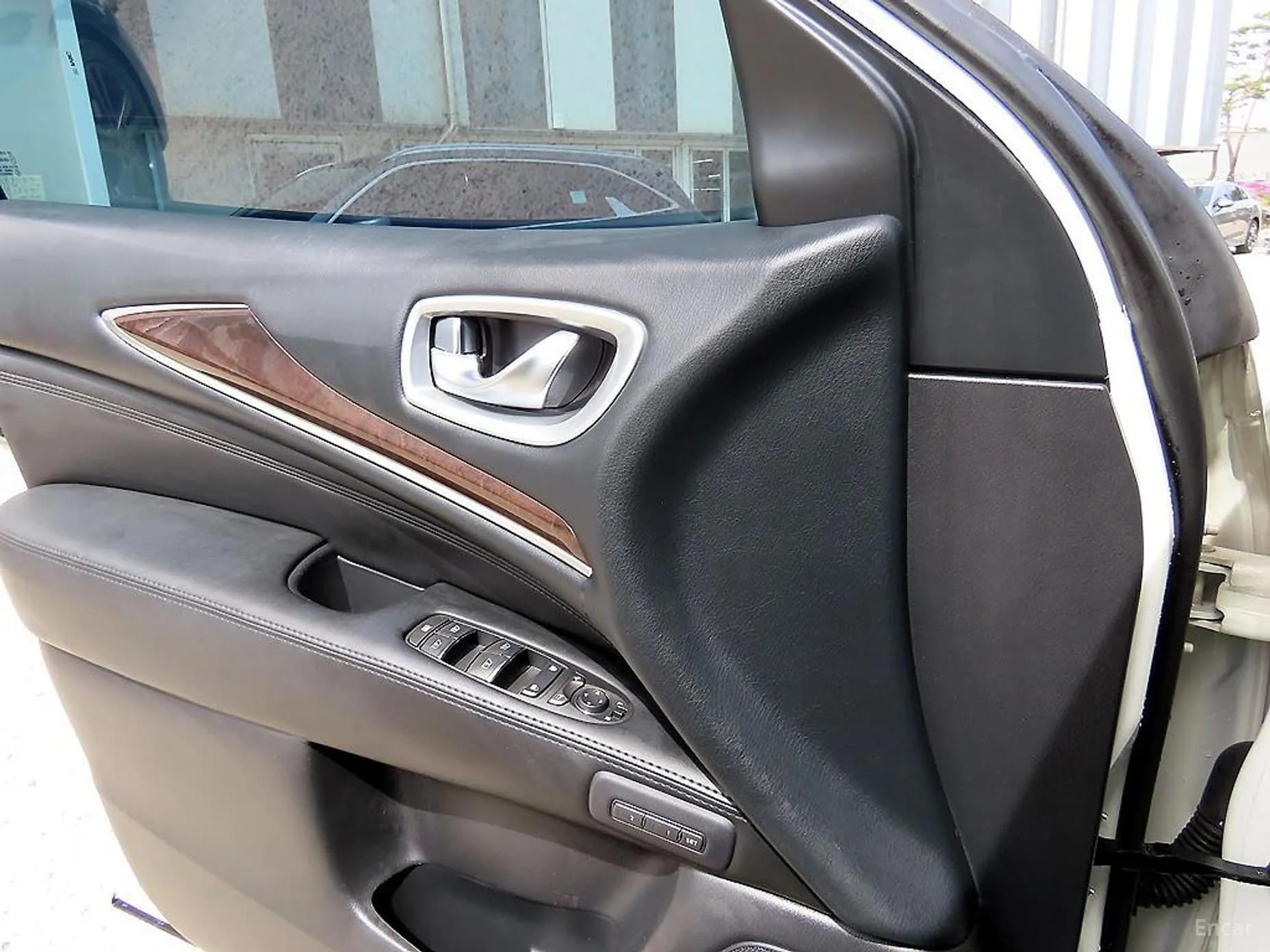 QX60