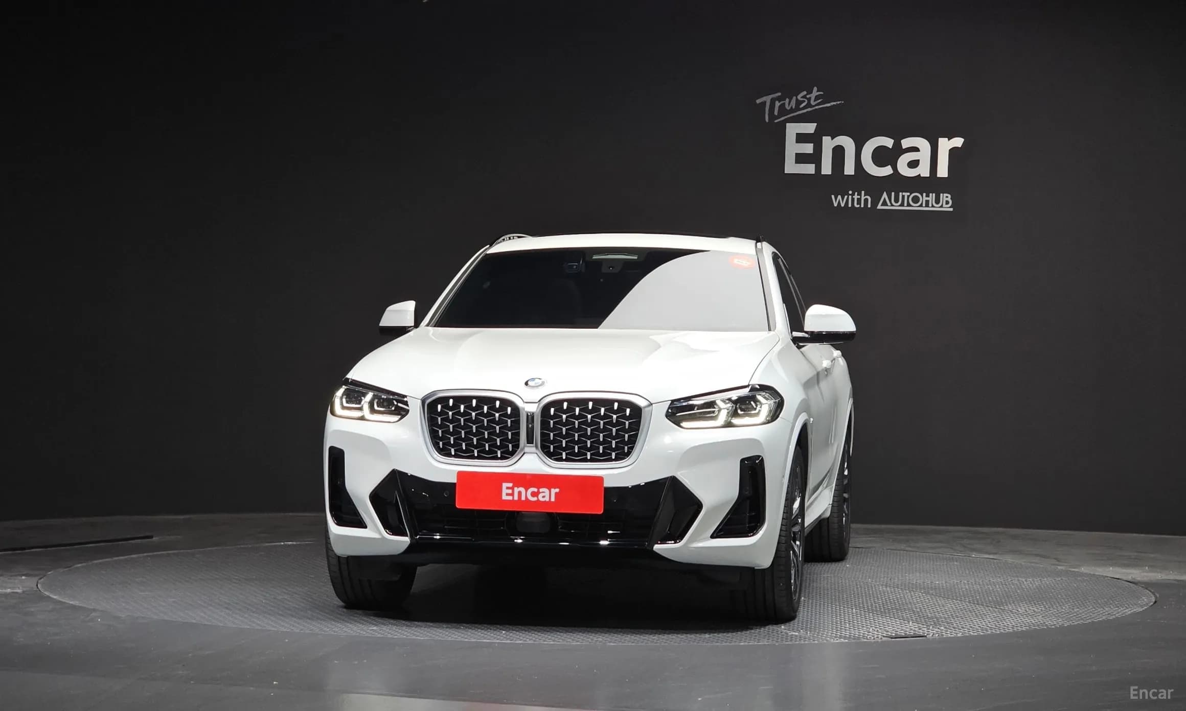 X4 (G02)