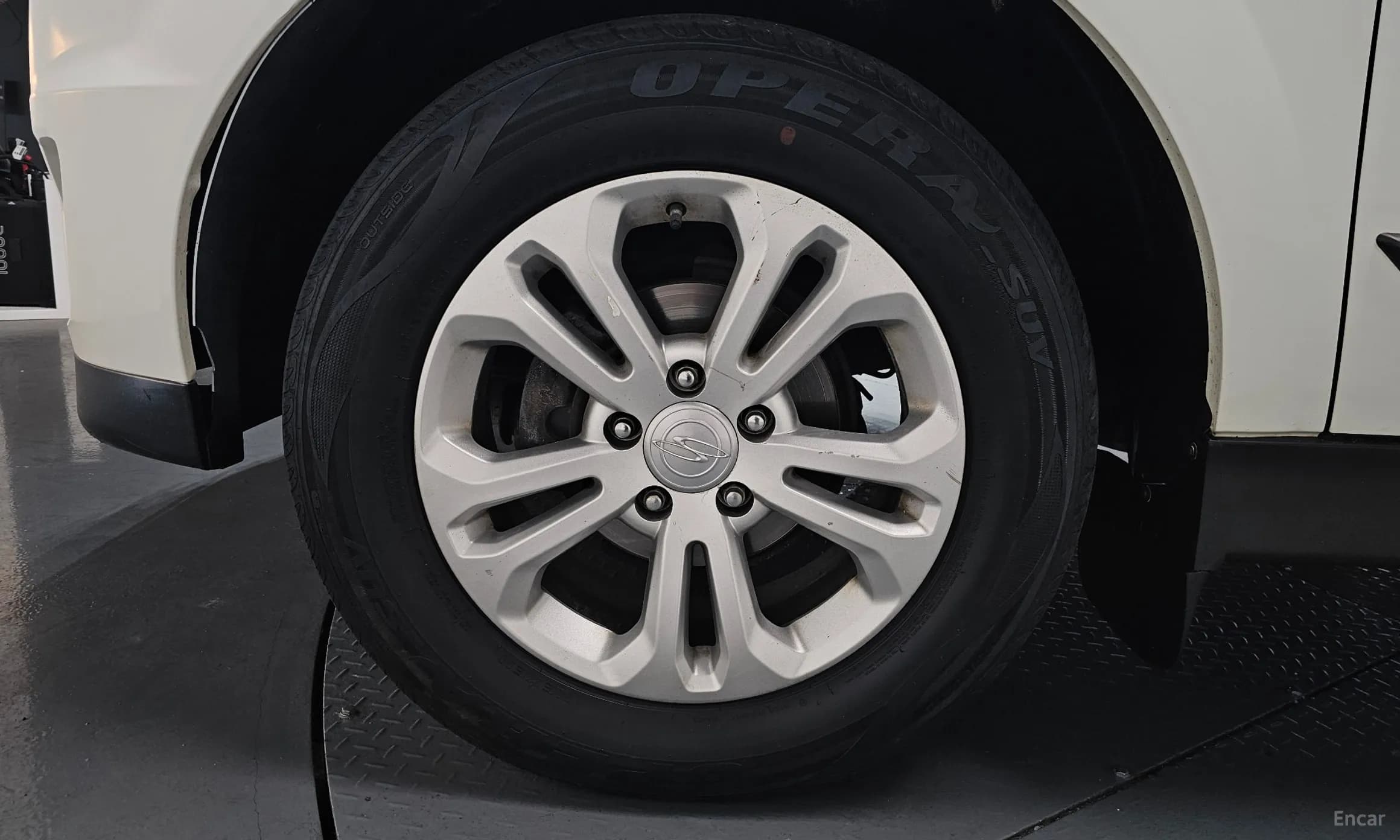 Korando Sports