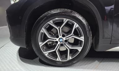 X1 (F48)