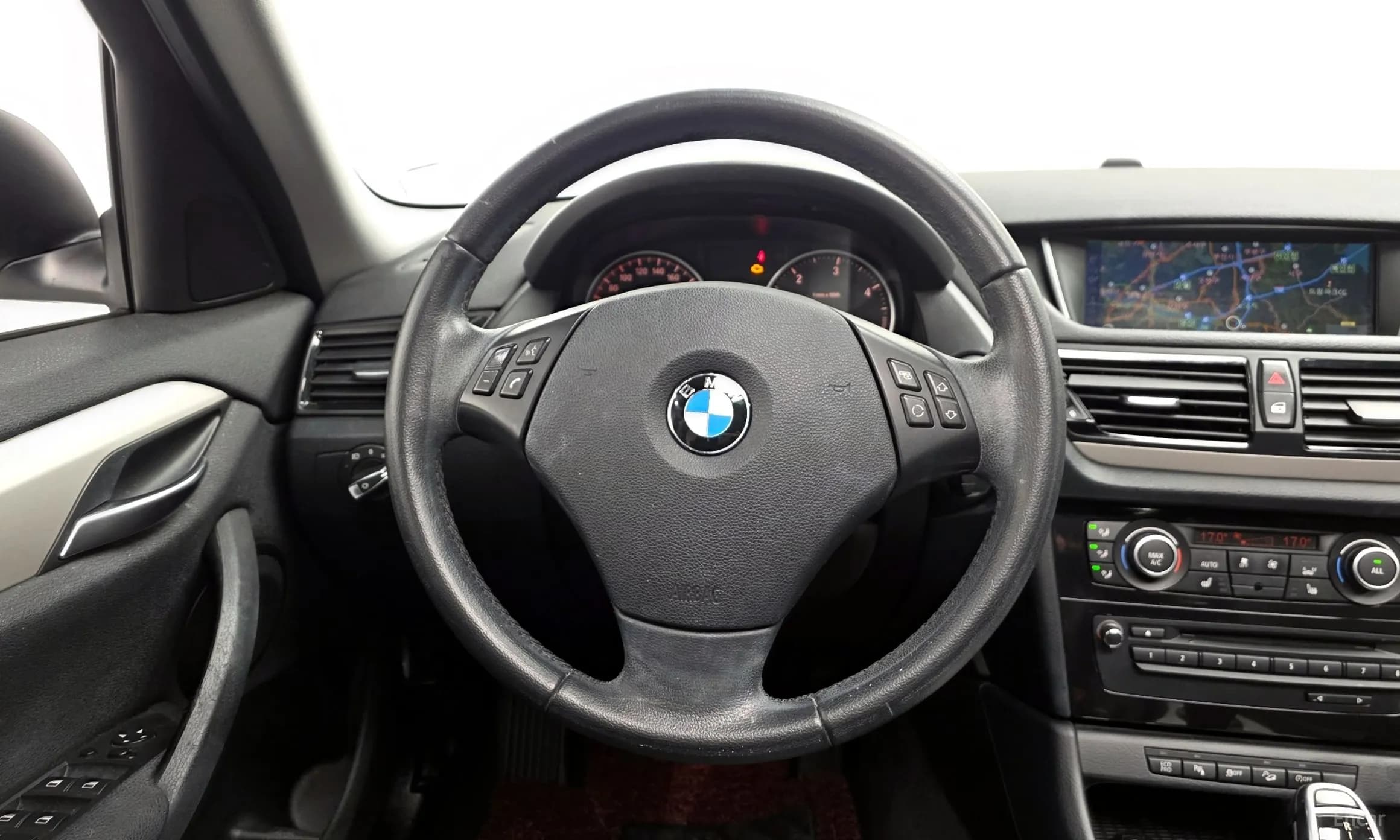 X1 (E84)