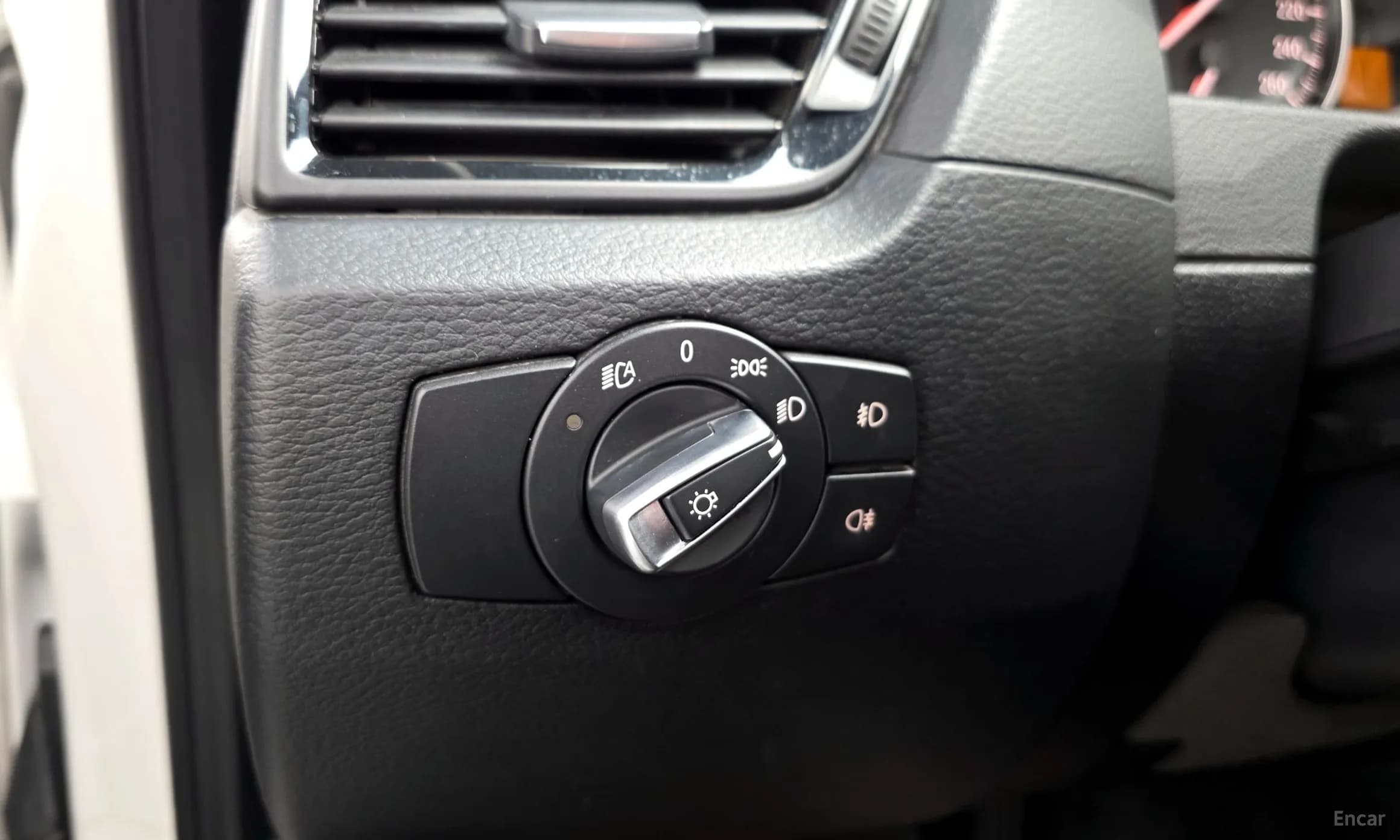 X1 (E84)