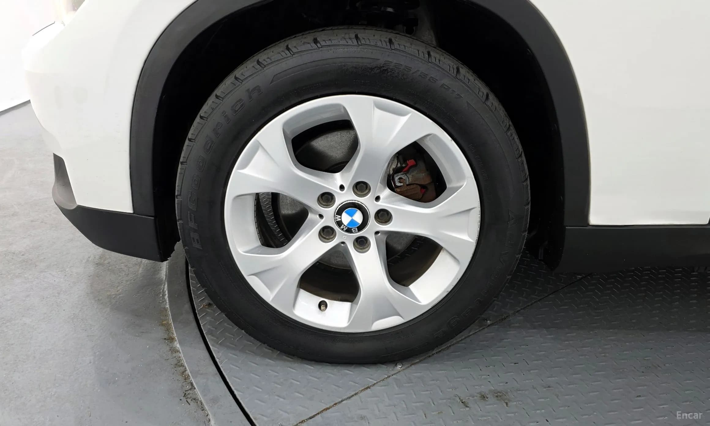 X1 (E84)