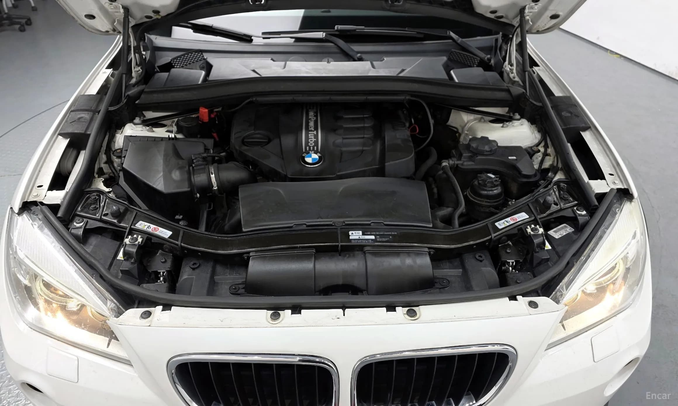 X1 (E84)