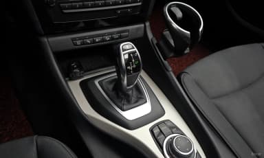 X1 (E84)