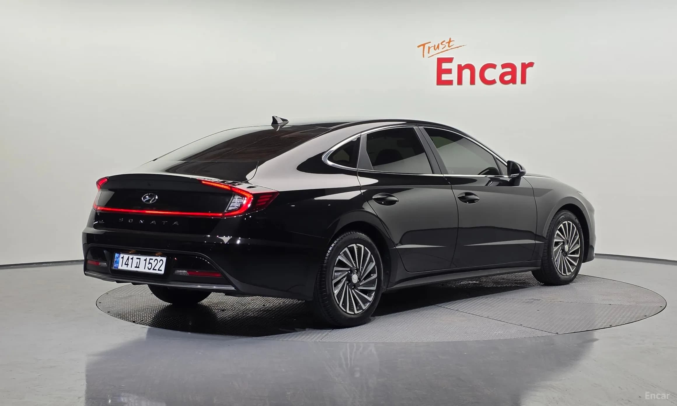 Sonata Hybrid (DN8)