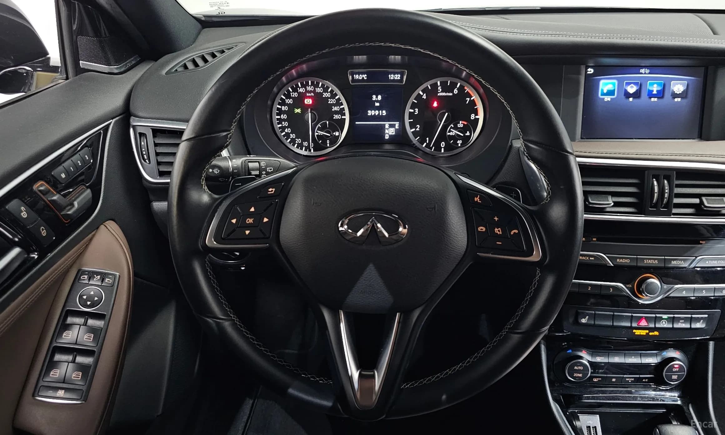 Q30