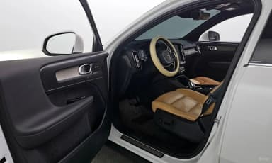 XC40