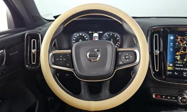 XC40