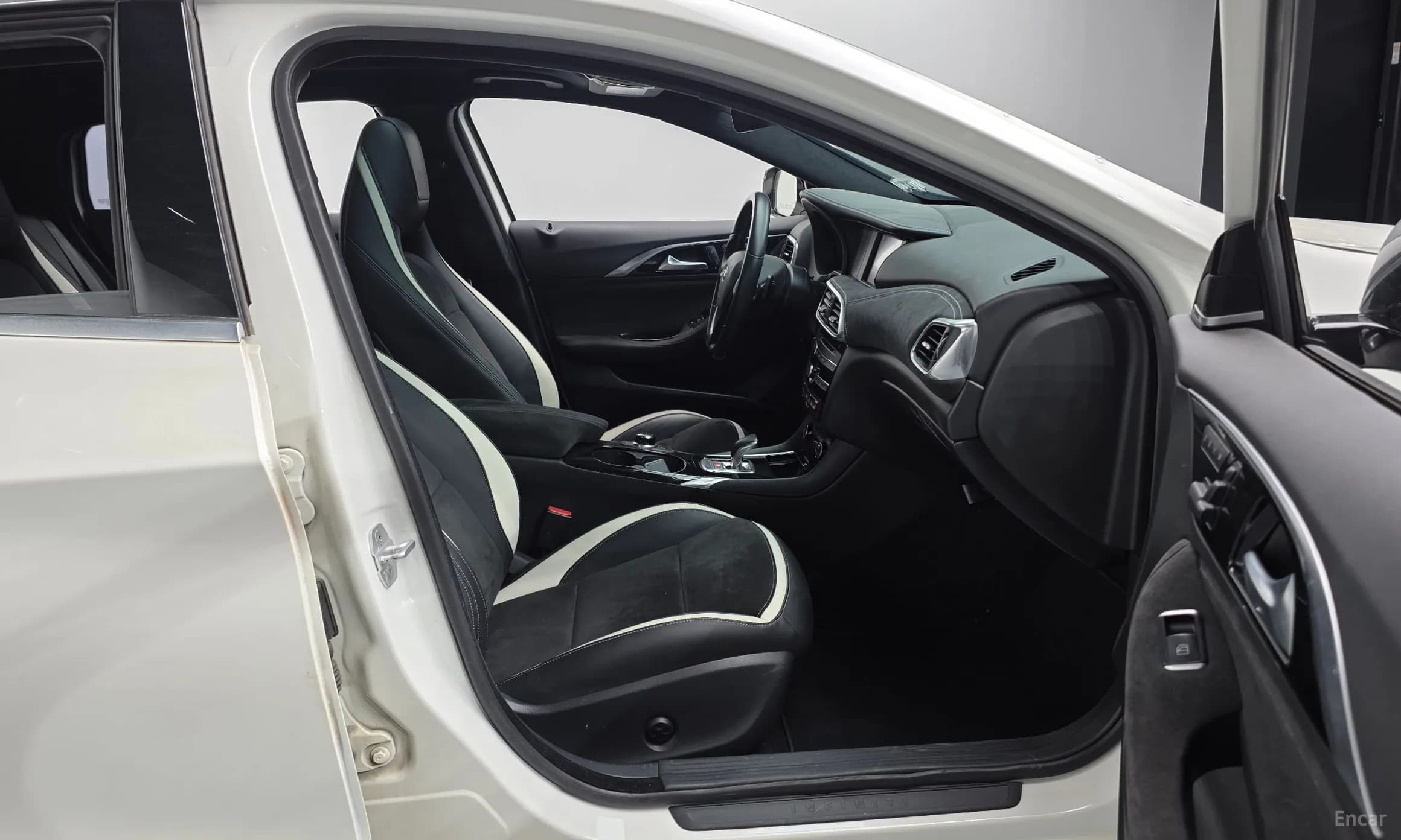 Q30
