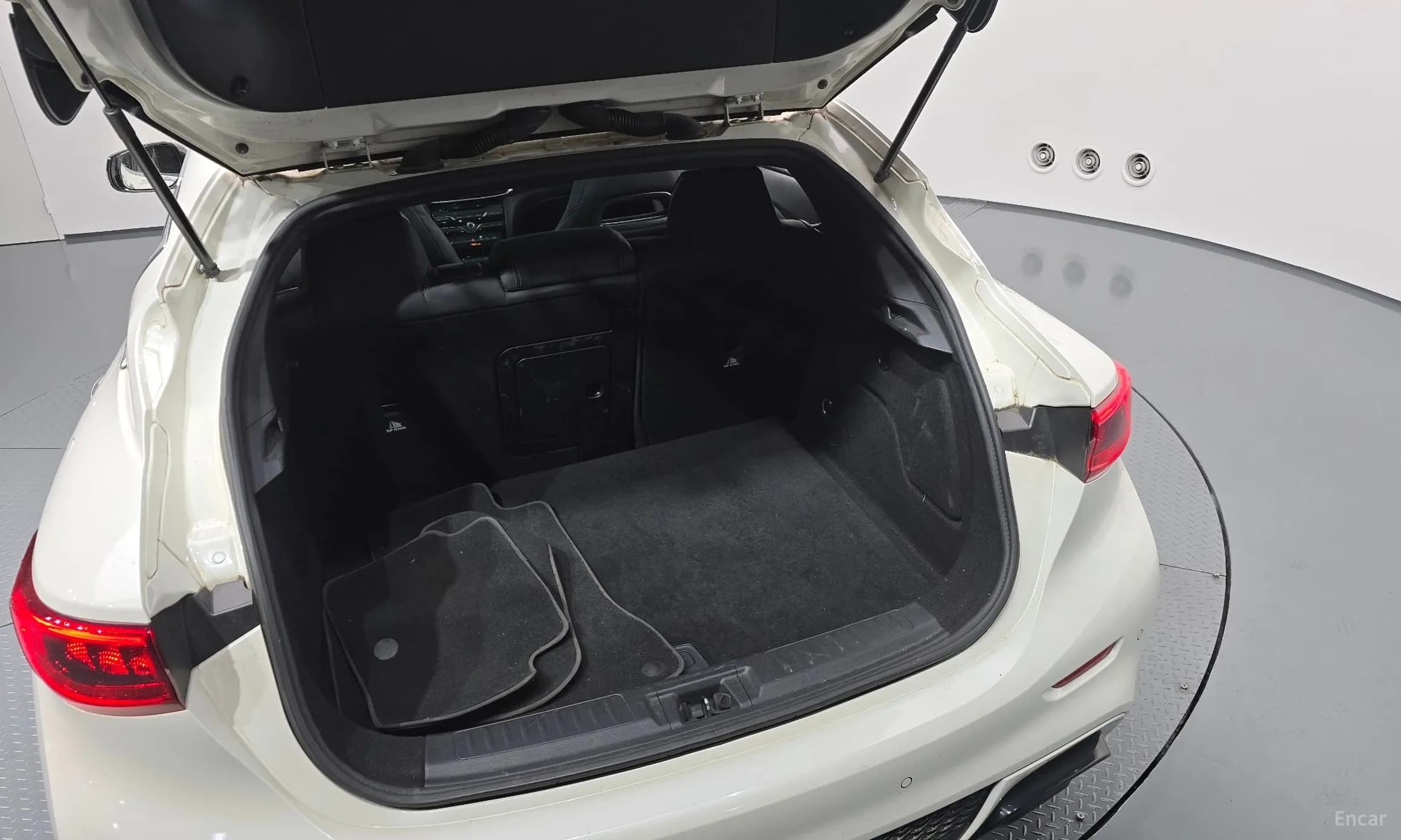 Q30