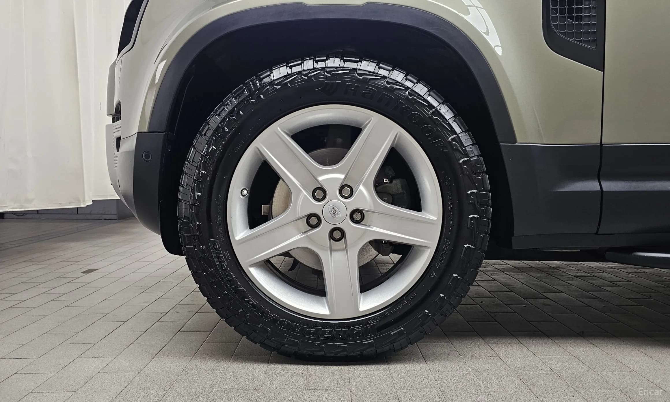 Defender (L663)