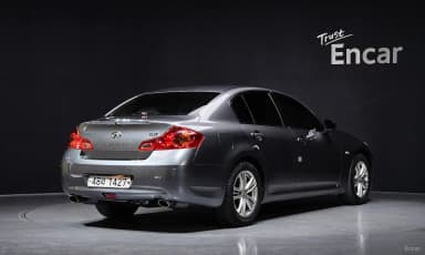 G37