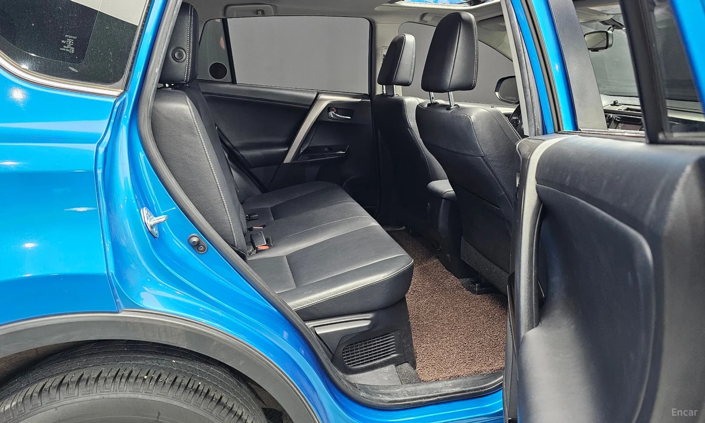 RAV4