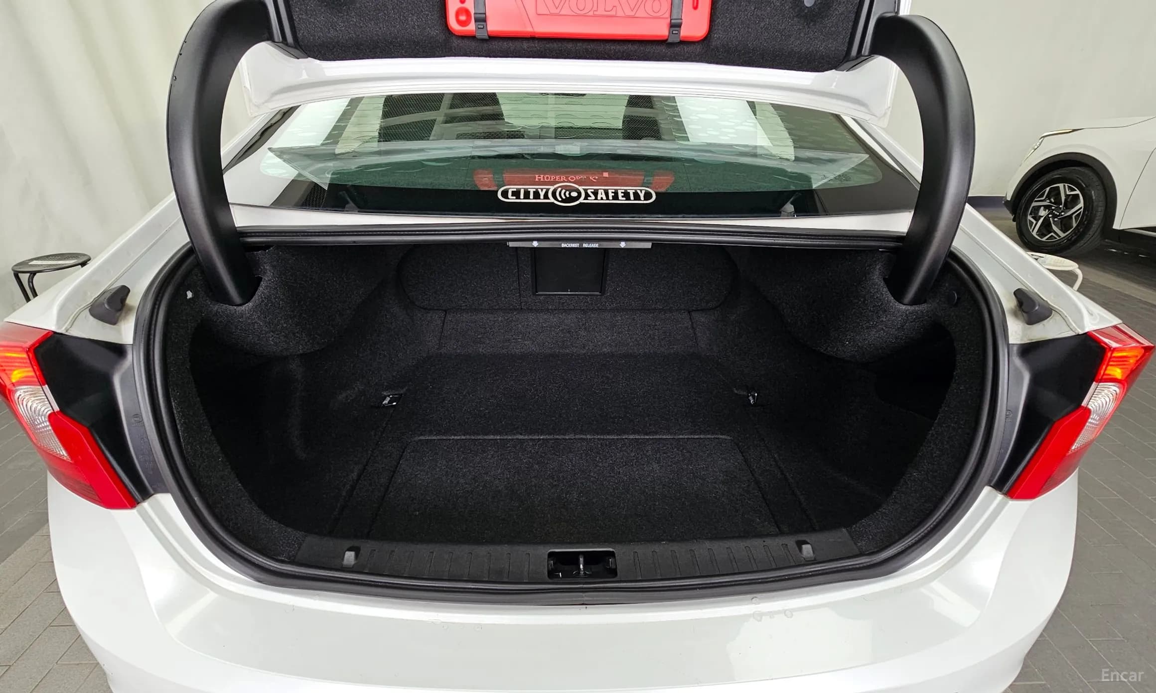 S60