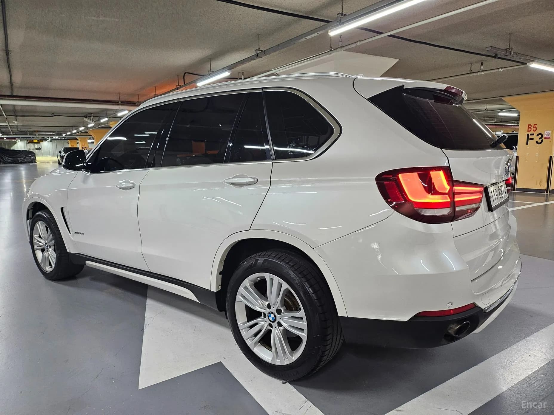 X5 (F15)