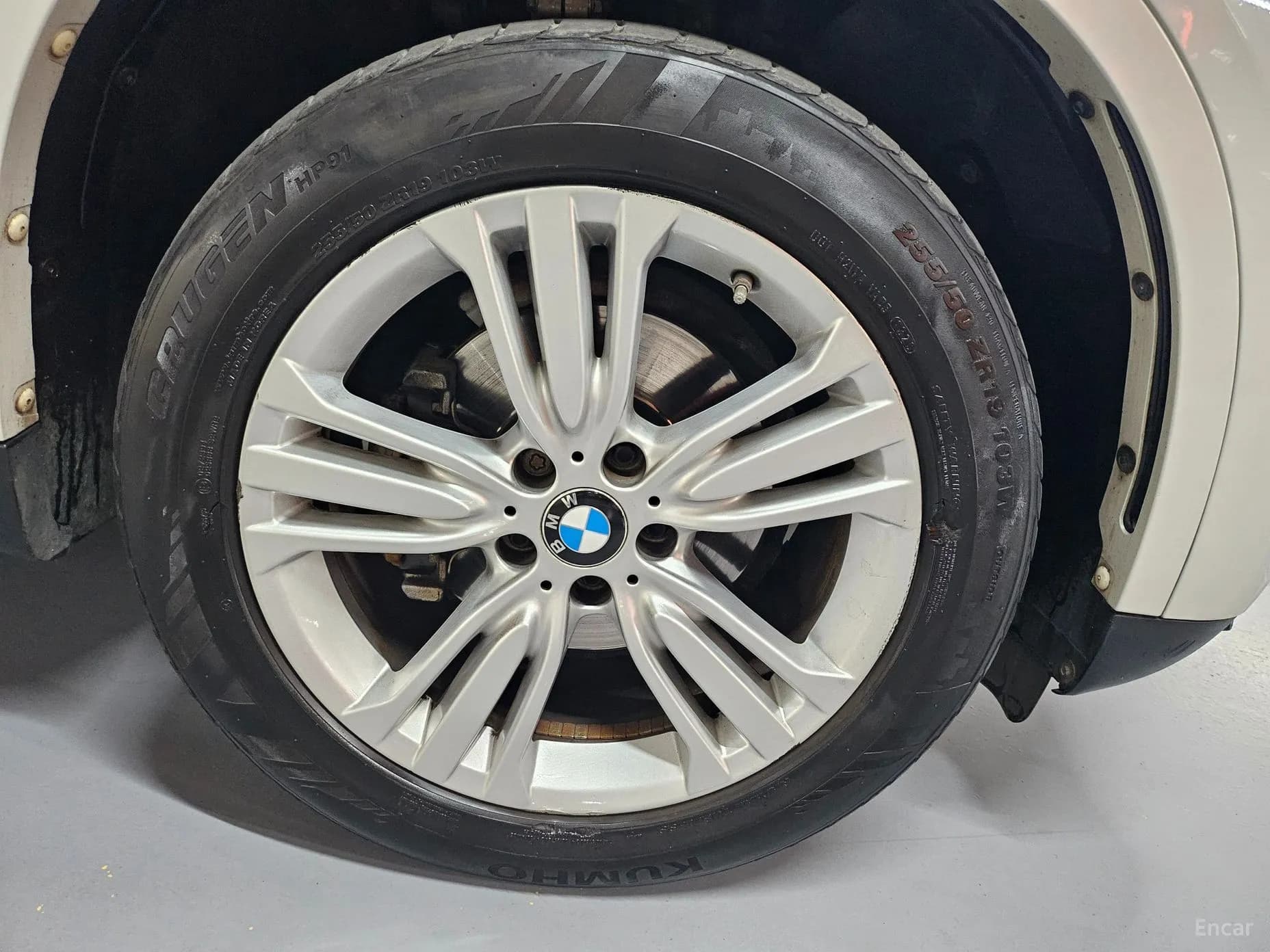 X5 (F15)
