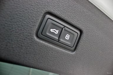 Q8 (4M)